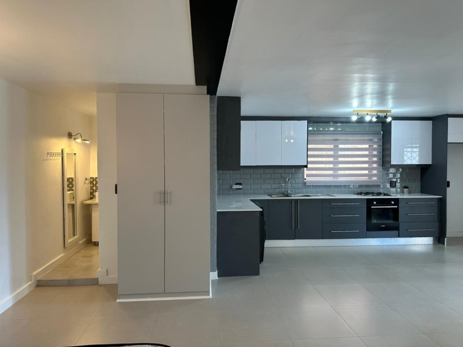 To Let 1 Bedroom Property for Rent in Mountainside Western Cape